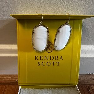 Kendra Scott Danielle Drop Earrings (Mother of Pearl)